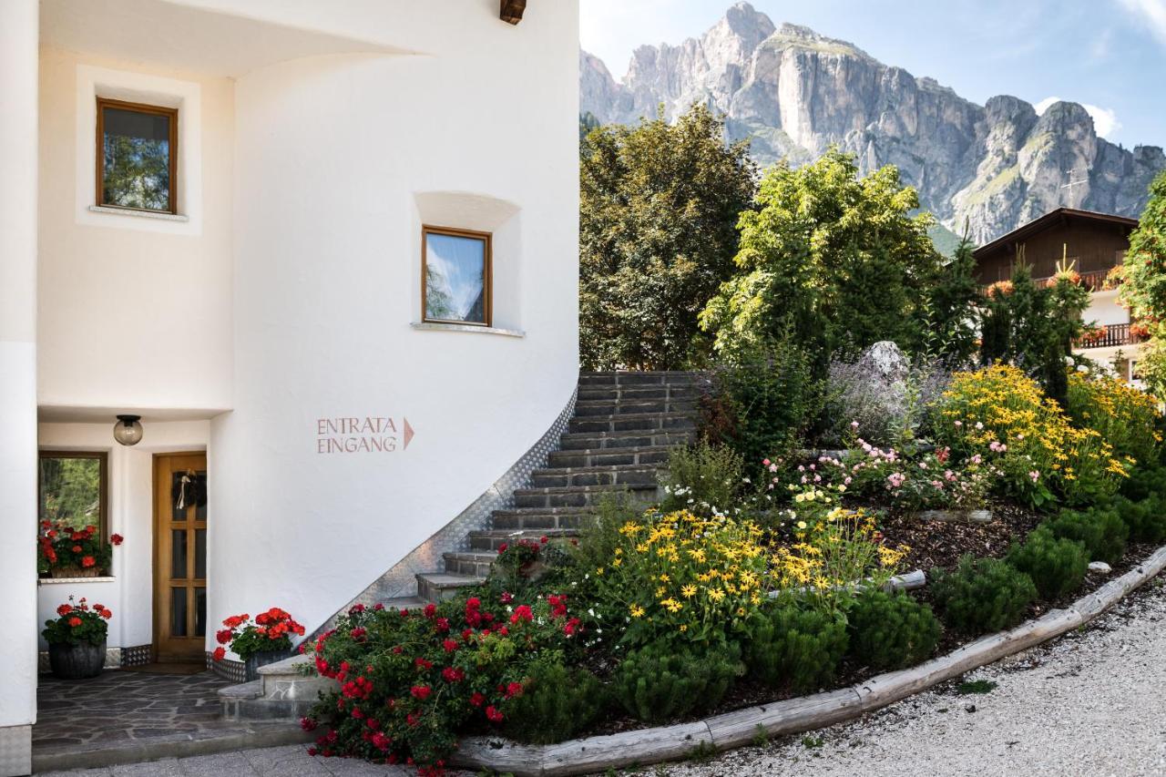 Residence Floralp Colfosco Exterior photo
